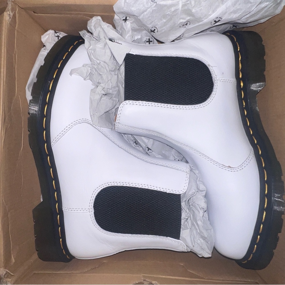 Dr. Martens 2976 Yellow Stitch Smooth Leather Chelsea Boots White US Women’s 11